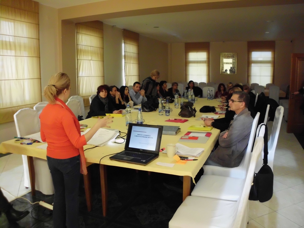 Udruzenje zena Pescanik - Seminar za Centre za socijalni rad iz Rasinskog okruga
